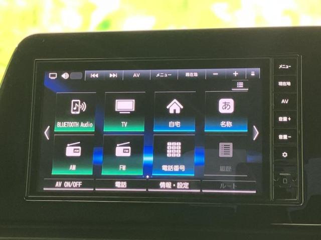 セレナ ハイウェイスターＶ　Ｖセレクション　新品タイヤ／保証書／純正　９インチ　ＳＤナビ／フリップダウンモニター／インテリジェントルームミラー／エマージェンシーブレーキ／両側電動スライドドア／シートヒーター　前席／アラウンドビューモニター（9枚目）