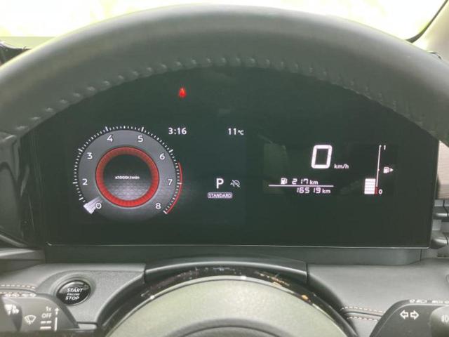 セレナ ハイウェイスターＶ　Ｖセレクション　新品タイヤ／保証書／純正　９インチ　ＳＤナビ／フリップダウンモニター／インテリジェントルームミラー／エマージェンシーブレーキ／両側電動スライドドア／シートヒーター　前席／アラウンドビューモニター（15枚目）