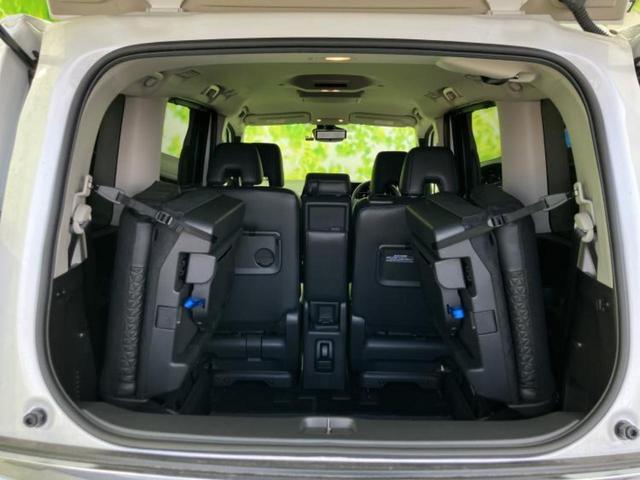 セレナ ハイウェイスターＶ　Ｖセレクション　新品タイヤ／保証書／純正　９インチ　ＳＤナビ／フリップダウンモニター／インテリジェントルームミラー／エマージェンシーブレーキ／両側電動スライドドア／シートヒーター　前席／アラウンドビューモニター（23枚目）