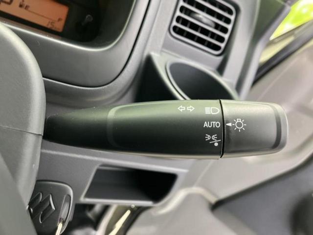 スーパーキャリイ ４ＷＤ　Ｘ　保証書／セーフティサポート（スズキ）／登録済未使用車／ヘッドランプ　ＬＥＤ／ＥＢＤ付ＡＢＳ／禁煙車／パワーウインドウ／キーレスエントリー／パワーステアリング／オートライト／マニュアルエアコン　４ＷＤ（10枚目）