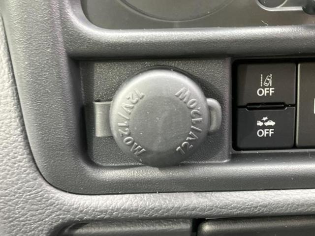 スーパーキャリイ ４ＷＤ　Ｘ　保証書／セーフティサポート（スズキ）／登録済未使用車／ヘッドランプ　ＬＥＤ／ＥＢＤ付ＡＢＳ／禁煙車／パワーウインドウ／キーレスエントリー／パワーステアリング／オートライト／マニュアルエアコン　４ＷＤ（16枚目）