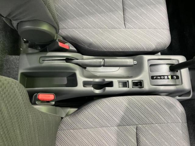 スーパーキャリイ ４ＷＤ　Ｘ　保証書／セーフティサポート（スズキ）／登録済未使用車／ヘッドランプ　ＬＥＤ／ＥＢＤ付ＡＢＳ／禁煙車／パワーウインドウ／キーレスエントリー／パワーステアリング／オートライト／マニュアルエアコン　４ＷＤ（17枚目）