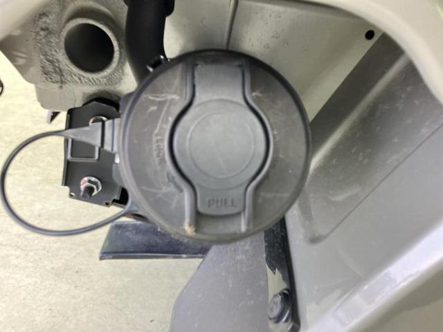 スーパーキャリイ ４ＷＤ　Ｘ　保証書／セーフティサポート（スズキ）／登録済未使用車／ヘッドランプ　ＬＥＤ／ＥＢＤ付ＡＢＳ／禁煙車／パワーウインドウ／キーレスエントリー／パワーステアリング／オートライト／マニュアルエアコン　４ＷＤ（19枚目）