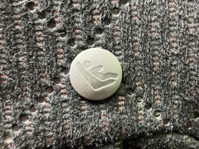 Ｎ－ＯＮＥ プレミアム・Ｌパッケージ　新品タイヤ／保証書／社外　ＳＤナビ／ヘッドランプ　ＨＩＤ／Ｂｌｕｅｔｏｏｔｈ接続／ＥＢＤ付ＡＢＳ／横滑り防止装置／アイドリングストップ／フルセグＴＶ／ＤＶＤ／アルミホイール　純正　１４インチ（28枚目）