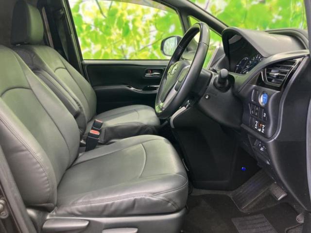 ヴォクシー ハイブリッドZSキラメキ2 保証書/純正 10インチ SDナビ/フリップダウンモニター 純正 12.8インチ/衝突安全装置/両側電動スライドドア/車線逸脱防止支援システム/ヘッドランプ LED/Bluetooth接続 ETC(5枚目)