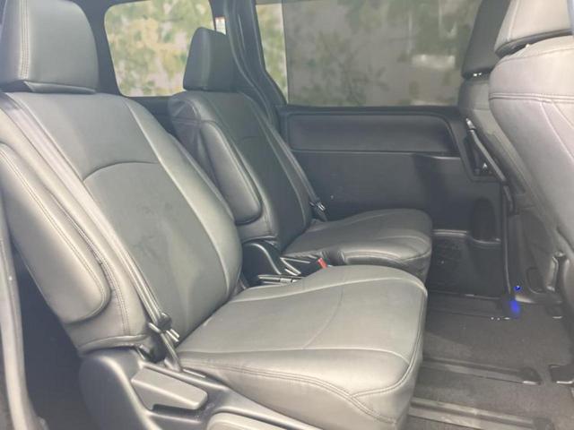 ヴォクシー ハイブリッドZSキラメキ2 保証書/純正 10インチ SDナビ/フリップダウンモニター 純正 12.8インチ/衝突安全装置/両側電動スライドドア/車線逸脱防止支援システム/ヘッドランプ LED/Bluetooth接続 ETC(6枚目)