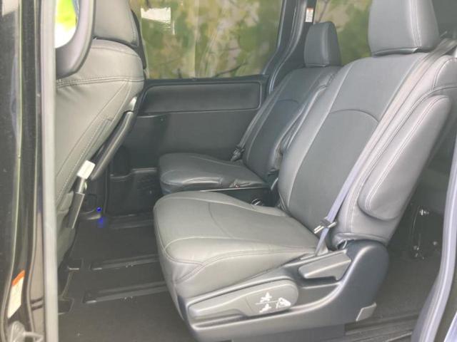 ヴォクシー ハイブリッドZSキラメキ2 保証書/純正 10インチ SDナビ/フリップダウンモニター 純正 12.8インチ/衝突安全装置/両側電動スライドドア/車線逸脱防止支援システム/ヘッドランプ LED/Bluetooth接続 ETC(8枚目)