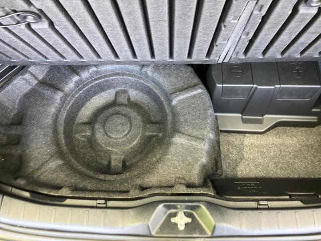 ヴォクシー ハイブリッドZSキラメキ2 保証書/純正 10インチ SDナビ/フリップダウンモニター 純正 12.8インチ/衝突安全装置/両側電動スライドドア/車線逸脱防止支援システム/ヘッドランプ LED/Bluetooth接続 ETC(22枚目)