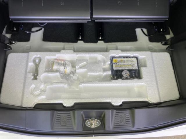 スペーシアカスタム ハイブリッドＸＳ　保証書／純正　９インチ　メモリーナビ／セーフティサポート（スズキ）／両側電動スライドドア／シートヒーター　前席／全方位モニター／車線逸脱防止支援システム／登録済未使用車／ヘッドランプ　ＬＥＤ（21枚目）