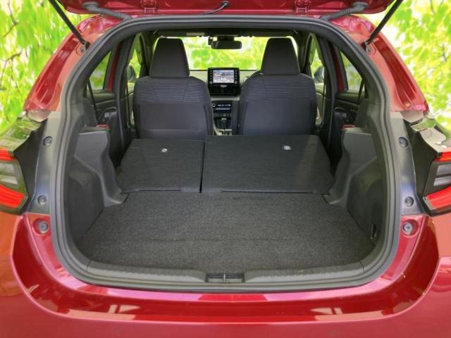 ヤリス ハイブリッドＺ　新品タイヤ／保証書／ディスプレイオーディオ＋ナビ９インチ／トヨタセーフティセンス／シートヒーター／パノラミックビューモニター／車線逸脱防止支援システム／ドライブレコーダー　純正　衝突被害軽減システム（20枚目）