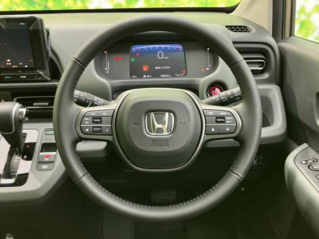 フリード クロスター　保証書／純正　８インチ　ナビ／ホンダセンシング／両側電動スライドドア／シートヒーター　前席／車線逸脱防止支援システム／登録済未使用車／ヘッドランプ　ＬＥＤ／Ｂｌｕｅｔｏｏｔｈ接続／ＥＢＤ付ＡＢＳ（16枚目）