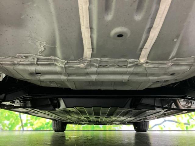 フィットハイブリッド ハイブリッド　新品タイヤ／保証書／ＥＴＣ／ＥＢＤ付ＡＢＳ／横滑り防止装置／アイドリングストップ／パワーウインドウ／エンジンスタートボタン／オートエアコン／パワーステアリング／盗難防止システム／ＵＶカットガラス（36枚目）