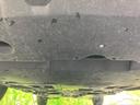 車両前方側の下廻り画像です。エンジン付近から車両中央部までの状態を確認いただけます。◆ご購入前に気になる下廻りの様子を把握したい方は、店頭スタッフまでお問い合わせ下さい。