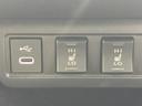 日々の運転を支えるスイッチ類を備えています。分かりやすい操作感で、快適なドライブをサポートします。
