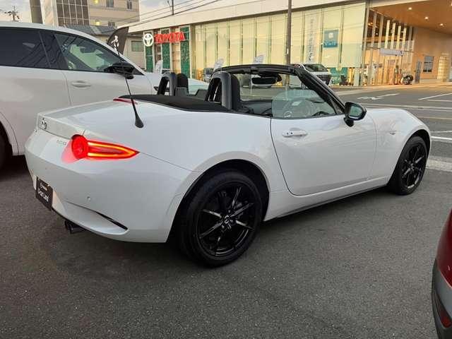 ロードスター Ｓ　スペシャルＰ　シートヒーター　６ＭＴ　ＥＴＣ　クルコン　地デジ　スマートキー　メモリーナビ　シートヒーター　衝突安全ボディ　ＵＳＢ　ＡＢＳ　エアバッグ　アルミホイール　ＥＴＣ　オートエアコン　記録簿　Ｐセンサー（11枚目）