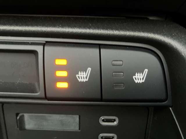 ロードスター Ｓ　スペシャルＰ　シートヒーター　６ＭＴ　ＥＴＣ　クルコン　地デジ　スマートキー　メモリーナビ　シートヒーター　衝突安全ボディ　ＵＳＢ　ＡＢＳ　エアバッグ　アルミホイール　ＥＴＣ　オートエアコン　記録簿　Ｐセンサー（20枚目）