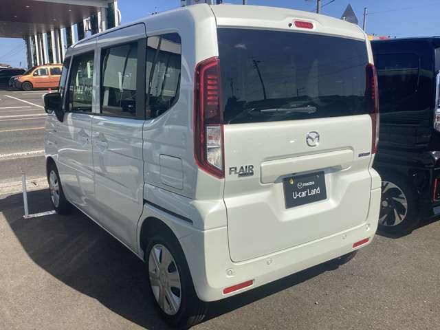 �n���h���̃����R���ŃI�[�f�B�I���삪�s���܂������̎Ԃ����̑������t���Ă��܂����A�^�]�����O�����王�����O�����Ƃ��Ȃ��̂ŁA���S�łƂ��Ă��֗��ł���