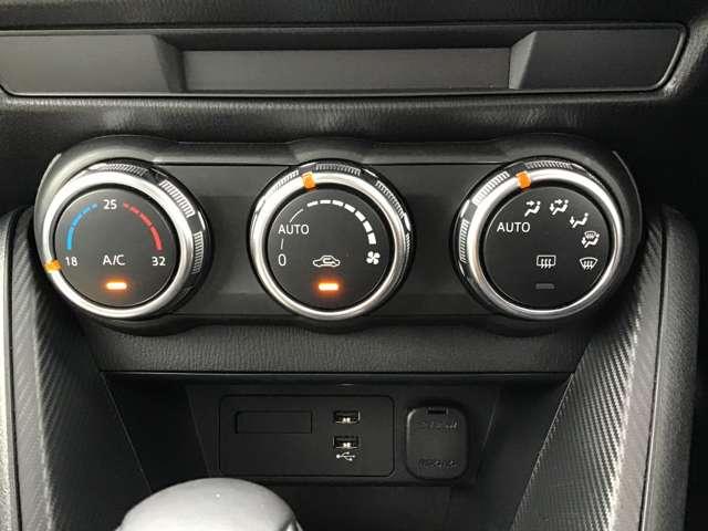 ＭＡＺＤＡ２ １．５　１５スポルト　アダプティブクルーズコントロール全方位モ　ＡＵＸ　ＥＴＣ車載器　フルセグ　レーダークルーズコントロール　アイドリングストップ　オートハイビーム　フルオートエアコン　スマートキー　キーフリー　Ｂカメラ（4枚目）