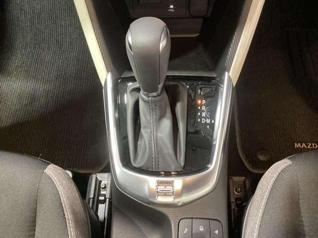 ＭＡＺＤＡ２ １．５　１５ＢＤ　当社サービスカーアップ車レーンキープアシ　ブルートゥース　スマートシティブレーキサポート　前後ソナー　フルセグＴＶ　オートマチックハイビーム　ＥＴＣ　アドバンストキー　ＵＳＢ　エアコン　メモリーナビ（16枚目）