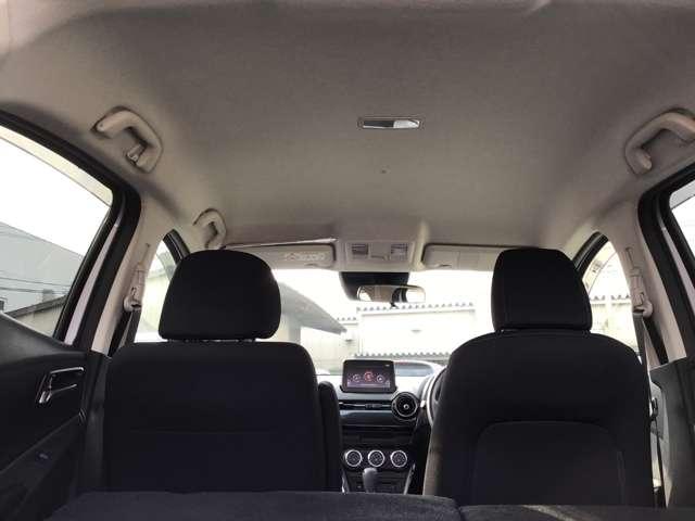 デミオ １．３　１３Ｓ　回転シート車　衝突被害軽減ブレーキフルセグＴＶナビ　（17枚目）