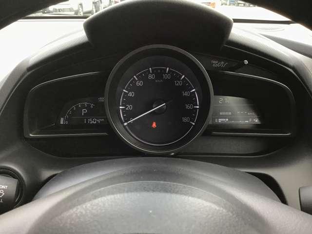 MAZDA2 1.5 15S スマート エディション 2カメラドラレコレーンキープアシスト全方 WAB オートハイビーム セキュリティアラーム 地デジ ミュージックプレイヤー接続可 コーナーソナー エアバック LEDヘッドランプ メモリーナビゲーション(6枚目)