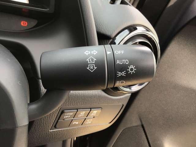 MAZDA2 1.5 15S スマート エディション 2カメラドラレコレーンキープアシスト全方 WAB オートハイビーム セキュリティアラーム 地デジ ミュージックプレイヤー接続可 コーナーソナー エアバック LEDヘッドランプ メモリーナビゲーション(11枚目)