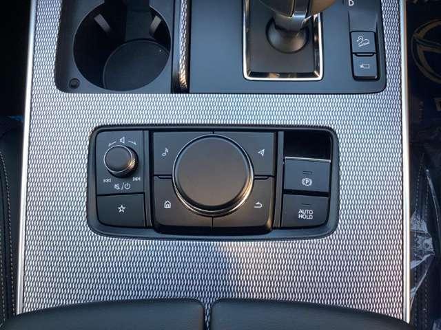 ＣＸ－８０ ３．３　ＸＤハイブリッド　エクスクルーシブ　スポーツ　ディー　ＸＤ　ＨＹＢＲＩＤ　Ｅｘｃｌｕｓｉｖｅ　Ｓｐｏｒｔｓ（６人）　レーダークルーズ　クリアランスソナー　パワーシート　３列シート　シートヒーター　オートマチックハイビーム　バックカメラ　４ＷＤ　革シート（15枚目）