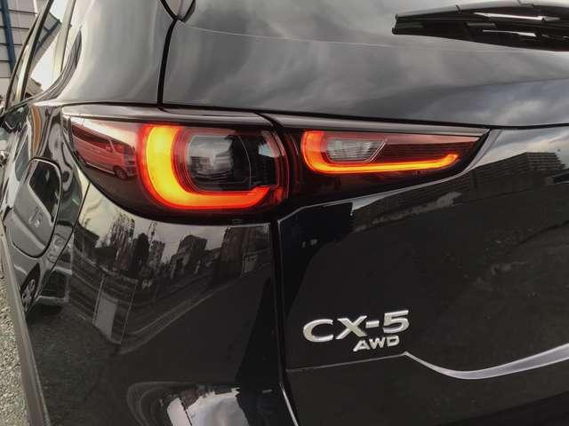 ＣＸ－５ ２．２　ＸＤ　プロアクティブ　ディーゼルターボ　４ＷＤ　アダプティブクルーズコントロール全方位モ　アラウンドヴューモニター　衝突軽減ブレ－キ　ＰＷシート　アダプティブクルーズ　フルセグテレビ　アイドリングストップ　Ｂカメラ　シートヒーター　ＥＴＣ　４ＷＤ（14枚目）