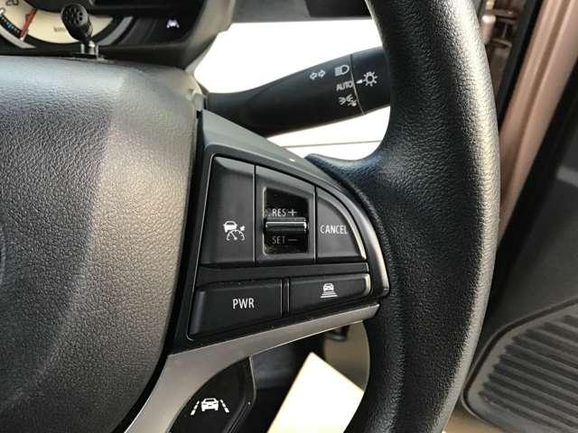 ���[�_�[�N���[�Y�R���g���[���𑕔��B�A�N�Z����u���[�L�𑀍삵�Ȃ��Ă��A�����Ő�s�ԂƂ̎Ԋԋ�����ۂ��Ǐ]���s�ł��܂��B�������⍂�����H���^�]����ۂɁA�h���C�o�[�ւ̕��S���y�����܂��B