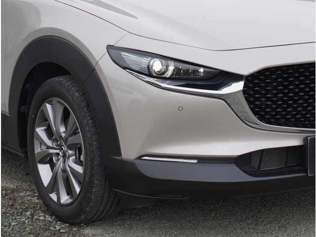 ＣＸ－３０ ２０Ｓ　Ｌパッケージ　ヒーター　電動パワーシート　クルーズコントロール　衝突被害軽減ブレーキ　黒革シート　パーキングセンサー　横滑り防止装置　レーンキープ　ＬＥＤヘッドライト　イモビライザー　ＵＳＢ　アドバンストキー（7枚目）