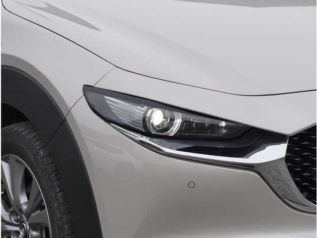 ＣＸ－３０ ２０Ｓ　Ｌパッケージ　ヒーター　電動パワーシート　クルーズコントロール　衝突被害軽減ブレーキ　黒革シート　パーキングセンサー　横滑り防止装置　レーンキープ　ＬＥＤヘッドライト　イモビライザー　ＵＳＢ　アドバンストキー（8枚目）