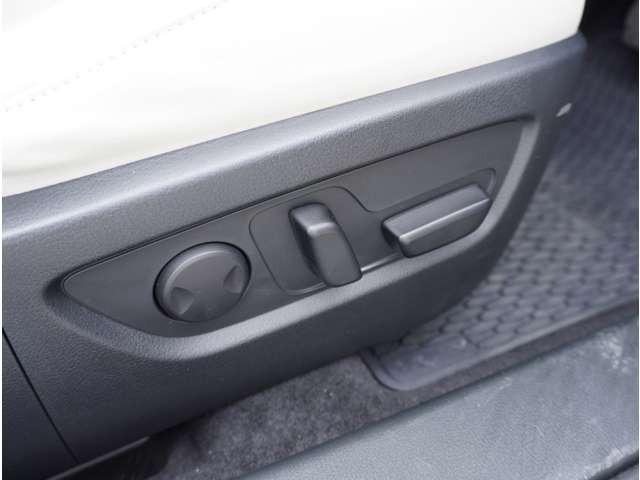 ＣＸ－３０ ２０Ｓ　Ｌパッケージ　ヒーター　電動パワーシート　クルーズコントロール　衝突被害軽減ブレーキ　黒革シート　パーキングセンサー　横滑り防止装置　レーンキープ　ＬＥＤヘッドライト　イモビライザー　ＵＳＢ　アドバンストキー（19枚目）