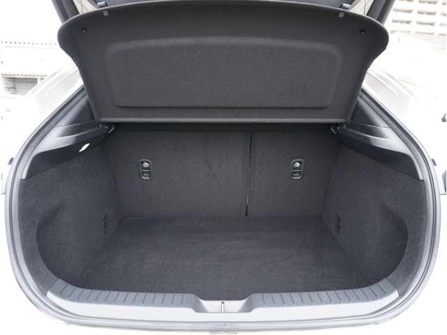 ＣＸ－３０ ２０Ｓ　Ｌパッケージ　ヒーター　電動パワーシート　クルーズコントロール　衝突被害軽減ブレーキ　黒革シート　パーキングセンサー　横滑り防止装置　レーンキープ　ＬＥＤヘッドライト　イモビライザー　ＵＳＢ　アドバンストキー（25枚目）