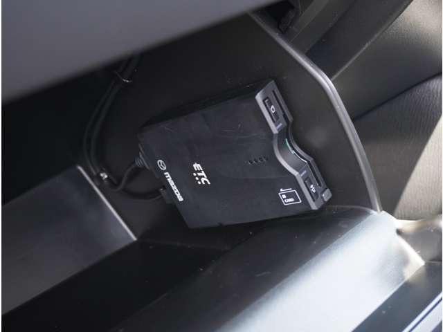 ＣＸ－５ ２０Ｓ　スマートエディション　横滑り防止機能　全周囲モニター　衝突軽減システム　エアコン　パワステ　キーレス　ＵＳＢポート　盗難防止システム　クルーズコントロール　アドバンストキー　サイドエアバッグ　ＬＥＤヘッドライト　ＡＢＳ（24枚目）