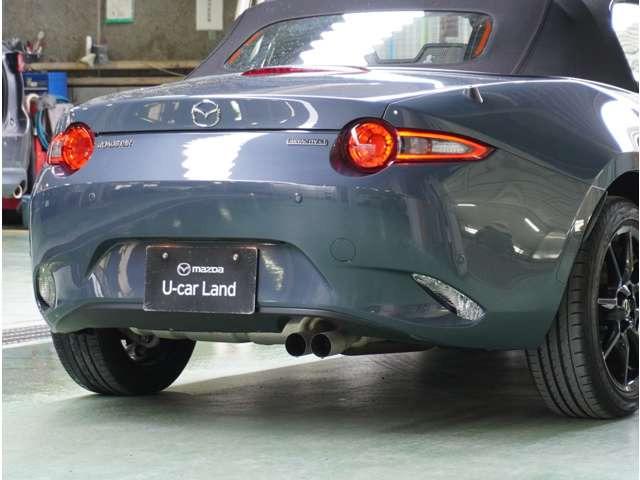 ロードスター Ｓ　パワーウィンドー　運転席エアバッグ　横滑防止装置　セキュリティー　衝突安全ボディ　ＵＳＢ　Ｗエアバック　ＬＥＤヘッドランプ　リモコンキー　ＡＢＳ　エアコン　パワーステアリング　バックソナー（14枚目）