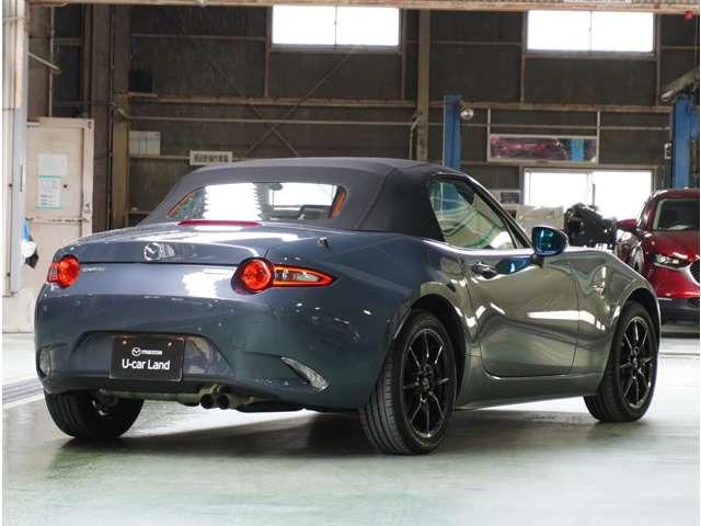 ロードスター Ｓ　パワーウィンドー　運転席エアバッグ　横滑防止装置　セキュリティー　衝突安全ボディ　ＵＳＢ　Ｗエアバック　ＬＥＤヘッドランプ　リモコンキー　ＡＢＳ　エアコン　パワーステアリング　バックソナー（15枚目）