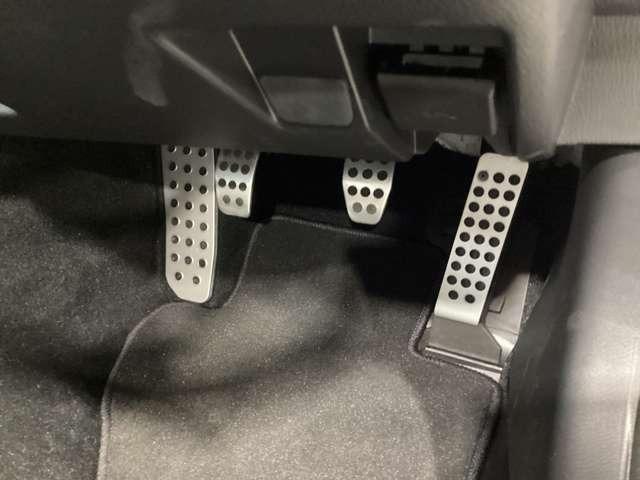 ロードスター Ｓ　パワーウィンドー　運転席エアバッグ　横滑防止装置　セキュリティー　衝突安全ボディ　ＵＳＢ　Ｗエアバック　ＬＥＤヘッドランプ　リモコンキー　ＡＢＳ　エアコン　パワーステアリング　バックソナー（32枚目）