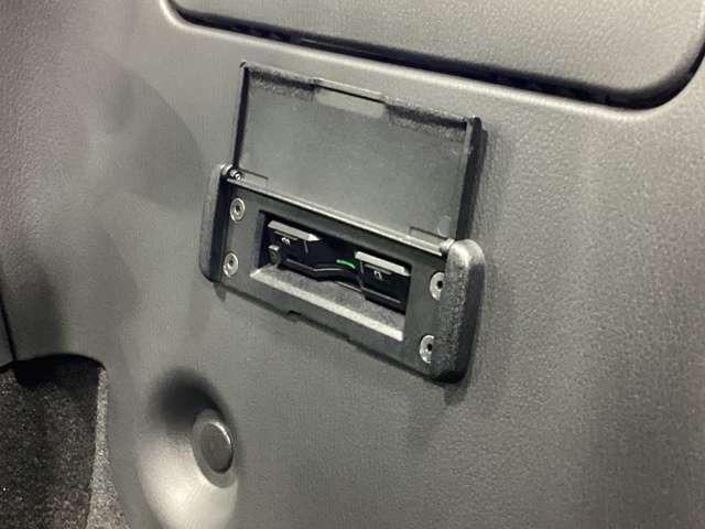 ロードスター Ｓ　パワーウィンドー　運転席エアバッグ　横滑防止装置　セキュリティー　衝突安全ボディ　ＵＳＢ　Ｗエアバック　ＬＥＤヘッドランプ　リモコンキー　ＡＢＳ　エアコン　パワーステアリング　バックソナー（45枚目）