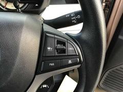 �졼�������롼������ȥ���������������������֥졼�������ʤ��Ƥ⡢��ư����Լ֤Ȥμִֵ�Υ���ݤ��ɽ����ԤǤ��ޤ���Ĺ��Υ���®ƻϩ��ž����ݤˡ��ɥ饤�С��ؤ���ô��ڸ����ޤ��� 6