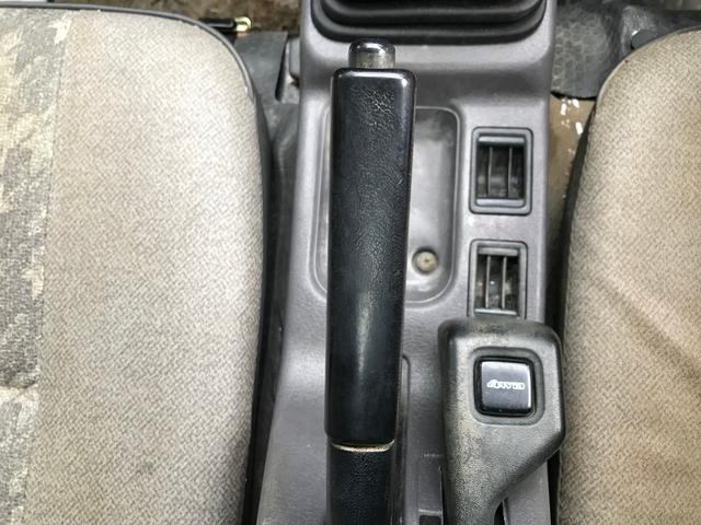 5速マニュアル エアコン 4WD(18枚目)