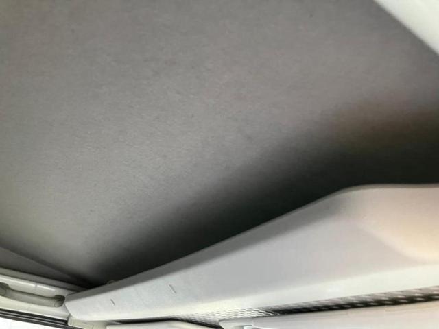 ハイゼットカーゴ デラックス　保証書／社外　ＳＤナビ／ＥＴＣ／ＥＢＤ付ＡＢＳ／横滑り防止装置／アイドリングストップ／ワンセグＴＶ／エアバッグ　運転席／エアバッグ　助手席／衝突安全ボディ／パワーウインドウ／キーレスエントリー（18枚目）