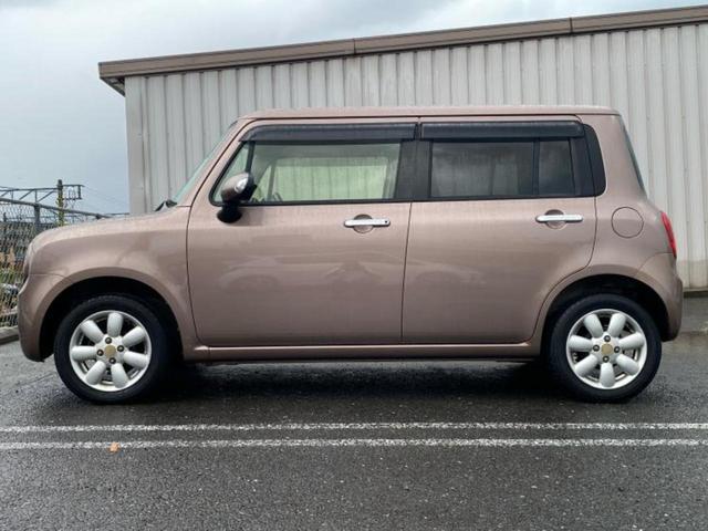 アルトラパン １０ｔｈアニバーサリーリミテッド　新品タイヤ／シートヒーター　運転席／ＥＴＣ／ＥＢＤ付ＡＢＳ／エアバッグ　運転席／エアバッグ　助手席／アルミホイール　純正　１４インチ／パワーウインドウ／エンジンスタートボタン／キーレスエントリー（2枚目）