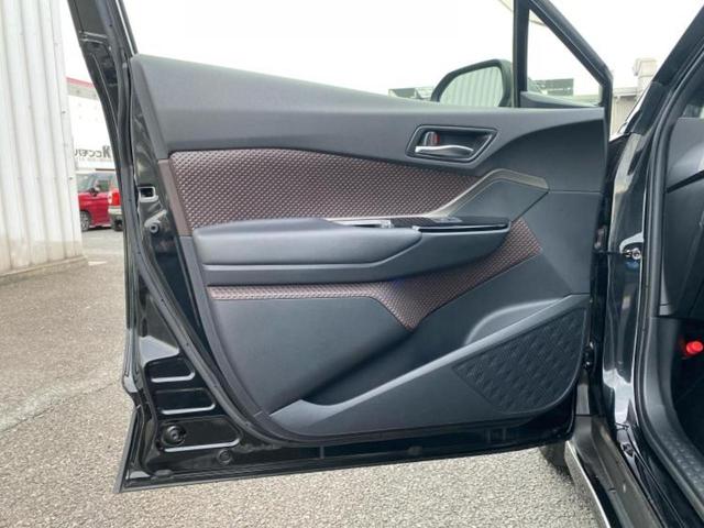 Ｃ－ＨＲ Ｇ　ＬＥＤエディション　新品タイヤ／エアロ／保証書／純正　ＳＤナビ／衝突安全装置／シートヒーター／車線逸脱防止支援システム／シート　ハーフレザー／ドライブレコーダー　純正／ヘッドランプ　ＬＥＤ／ＵＳＢジャック　フルエアロ（21枚目）
