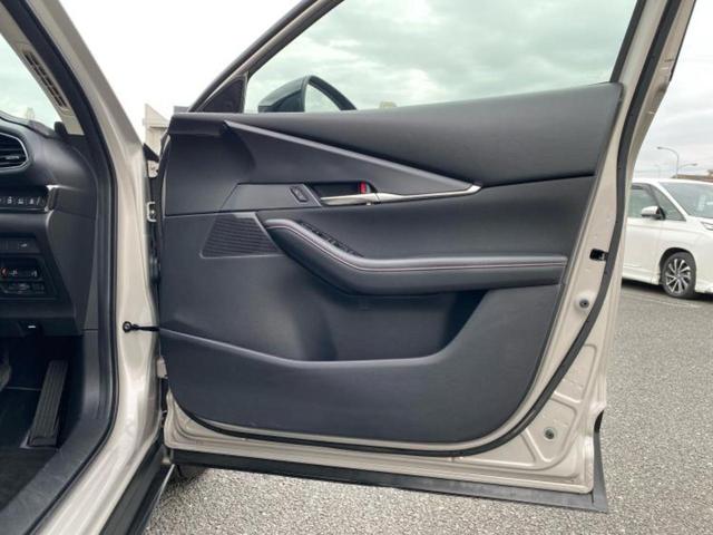 ＣＸ－３０ ２０Ｓブラックトーンエディション　保証書／純正　ＳＤナビ／衝突安全装置／３６０°ビューモニター／車線逸脱防止支援システム／電動バックドア／ドライブレコーダー　純正／ヘッドランプ　ＬＥＤ／ＵＳＢジャック／Ｂｌｕｅｔｏｏｔｈ接続　ドラレコ（20枚目）