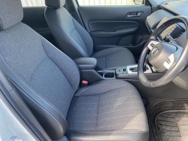 フィット ｅＨＥＶホーム　新品タイヤ／保証書／純正　９インチ　ＳＤナビ／ホンダセンシング／車線逸脱防止支援システム／ドライブレコーダー　前後／ヘッドランプ　ＬＥＤ／ＵＳＢジャック／Ｂｌｕｅｔｏｏｔｈ接続／ＥＴＣ２．０　ドラレコ（4枚目）