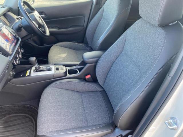 フィット ｅＨＥＶホーム　新品タイヤ／保証書／純正　９インチ　ＳＤナビ／ホンダセンシング／車線逸脱防止支援システム／ドライブレコーダー　前後／ヘッドランプ　ＬＥＤ／ＵＳＢジャック／Ｂｌｕｅｔｏｏｔｈ接続／ＥＴＣ２．０　ドラレコ（6枚目）