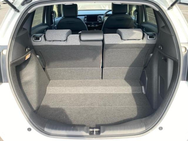 フィット ｅＨＥＶホーム　新品タイヤ／保証書／純正　９インチ　ＳＤナビ／ホンダセンシング／車線逸脱防止支援システム／ドライブレコーダー　前後／ヘッドランプ　ＬＥＤ／ＵＳＢジャック／Ｂｌｕｅｔｏｏｔｈ接続／ＥＴＣ２．０　ドラレコ（8枚目）