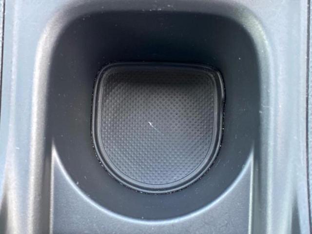 フィット ｅＨＥＶホーム　新品タイヤ／保証書／純正　９インチ　ＳＤナビ／ホンダセンシング／車線逸脱防止支援システム／ドライブレコーダー　前後／ヘッドランプ　ＬＥＤ／ＵＳＢジャック／Ｂｌｕｅｔｏｏｔｈ接続／ＥＴＣ２．０　ドラレコ（48枚目）