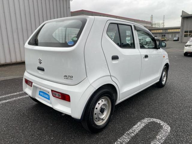 アルト VP 保証書/禁煙車/エアバッグ 運転席/エアバッグ 助手席/衝突安全ボディ/キーレスエントリー/パワーステアリング/盗難防止システム/ワンオーナー/マニュアルエアコン/セキュリティアラーム/間欠ワイパー(3枚目)