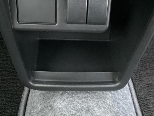 アルト VP 保証書/禁煙車/エアバッグ 運転席/エアバッグ 助手席/衝突安全ボディ/キーレスエントリー/パワーステアリング/盗難防止システム/ワンオーナー/マニュアルエアコン/セキュリティアラーム/間欠ワイパー(31枚目)